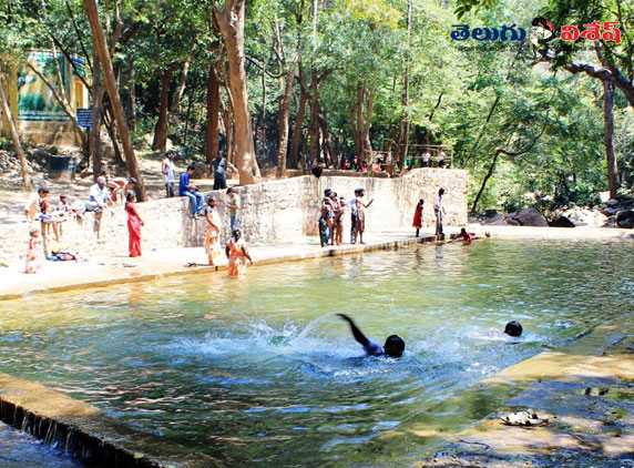talakona-falls-image-07
